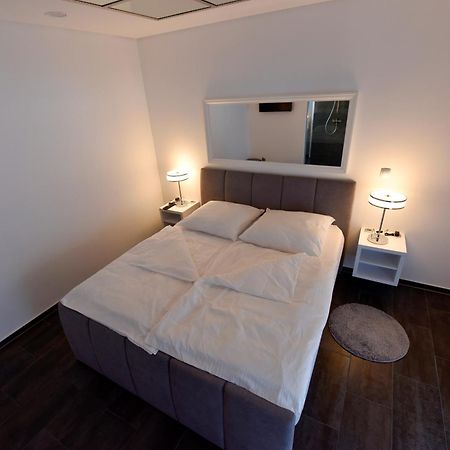 بانيا لوكا Apartmani I Bungalovi Trojka الغرفة الصورة