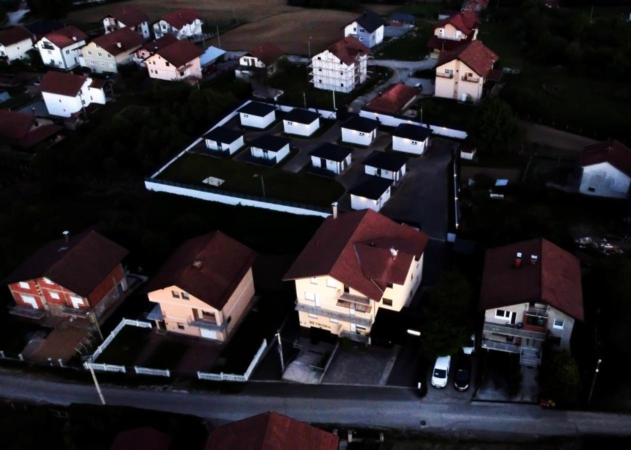 بانيا لوكا Apartmani I Bungalovi Trojka المظهر الخارجي الصورة