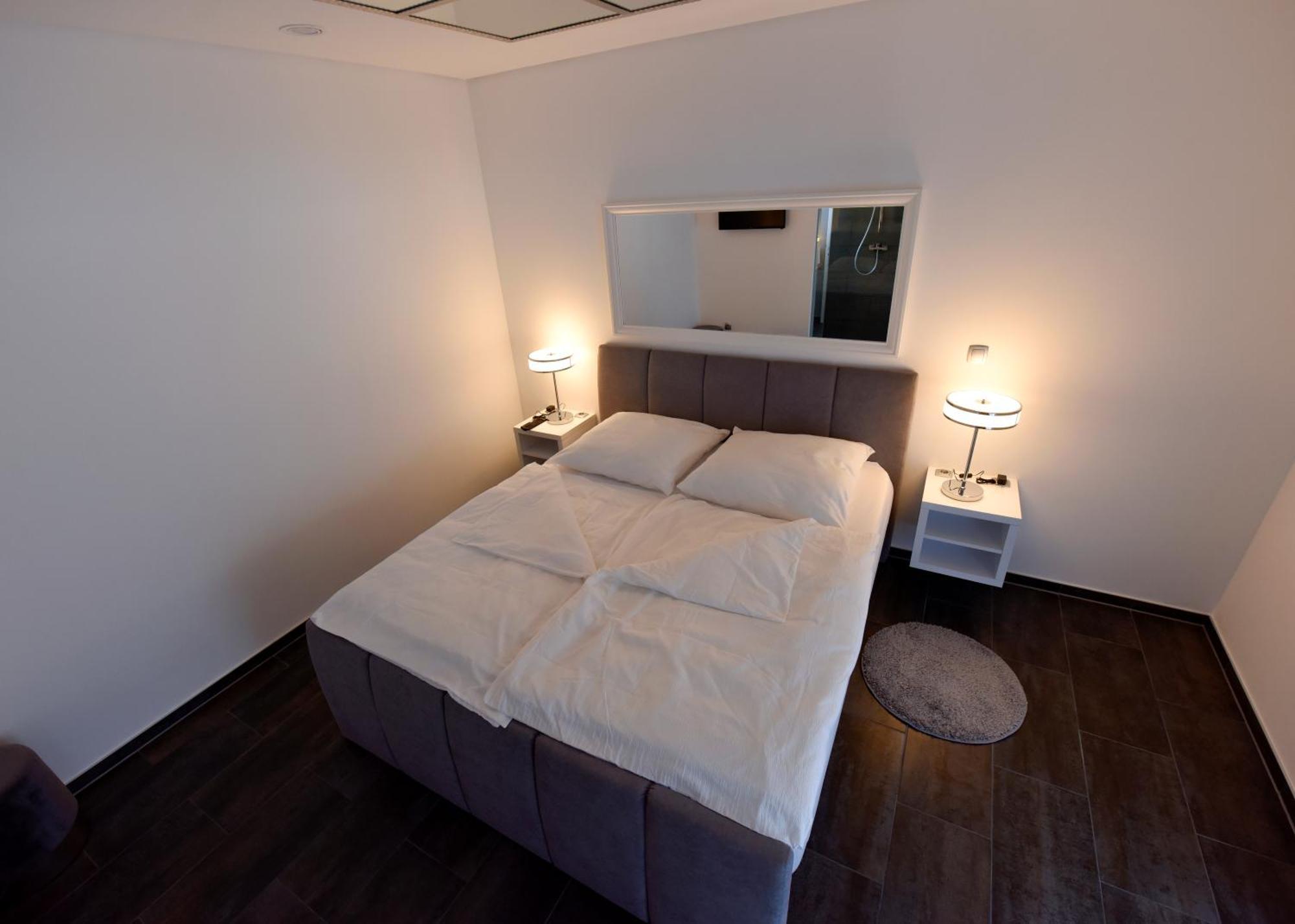 بانيا لوكا Apartmani I Bungalovi Trojka الغرفة الصورة