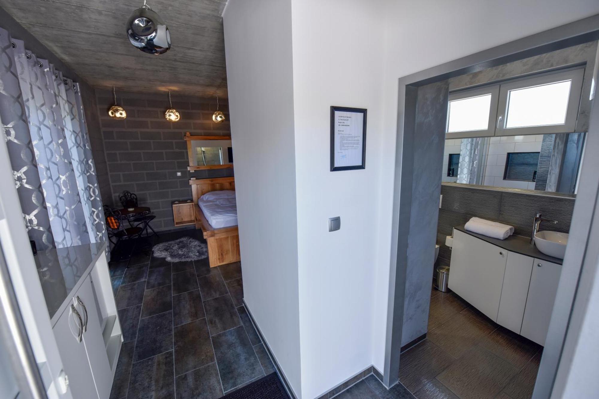 بانيا لوكا Apartmani I Bungalovi Trojka الغرفة الصورة