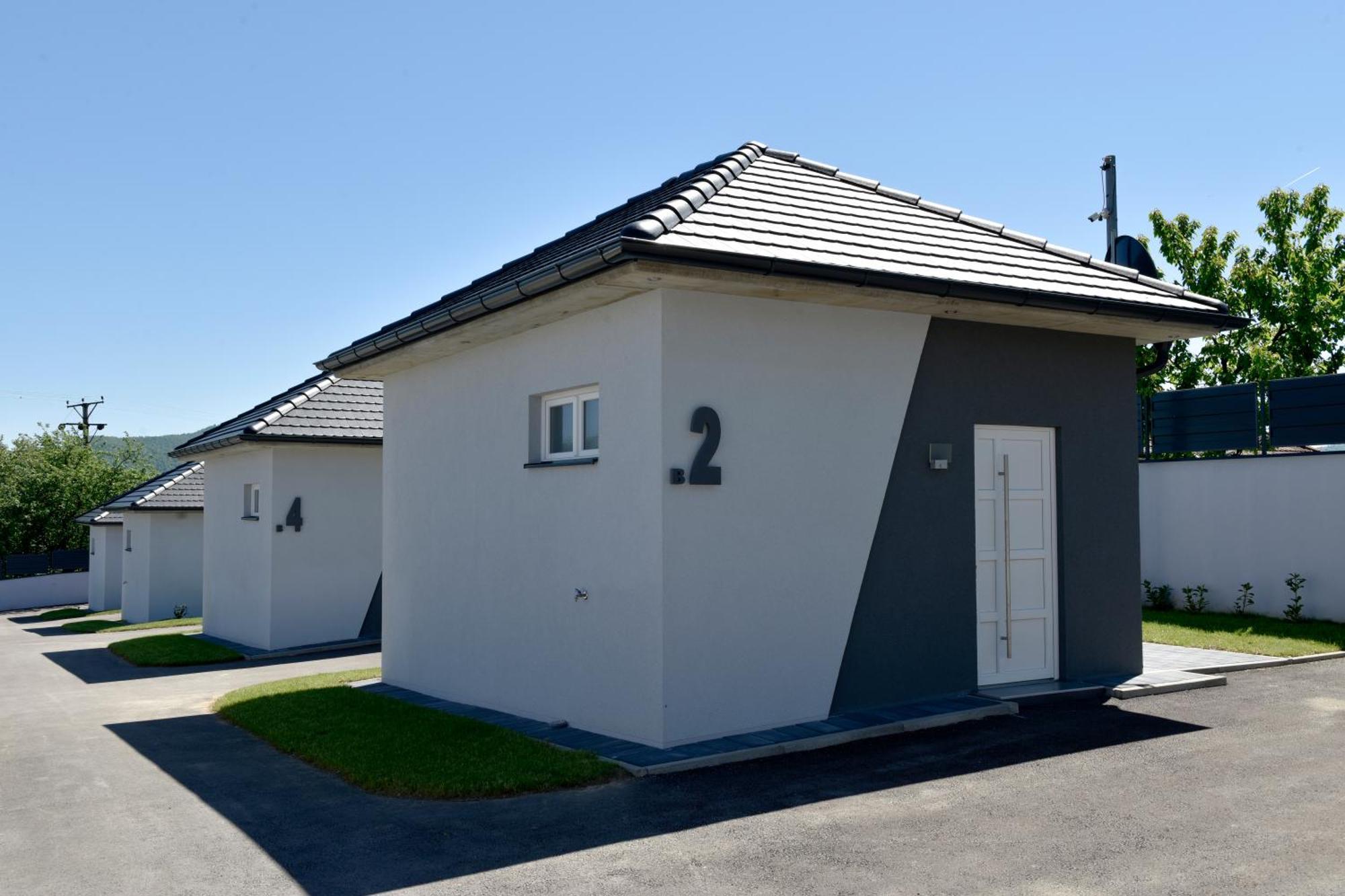 بانيا لوكا Apartmani I Bungalovi Trojka الغرفة الصورة