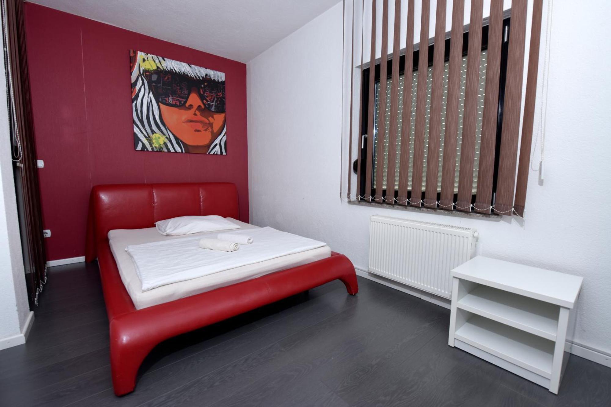 بانيا لوكا Apartmani I Bungalovi Trojka الغرفة الصورة