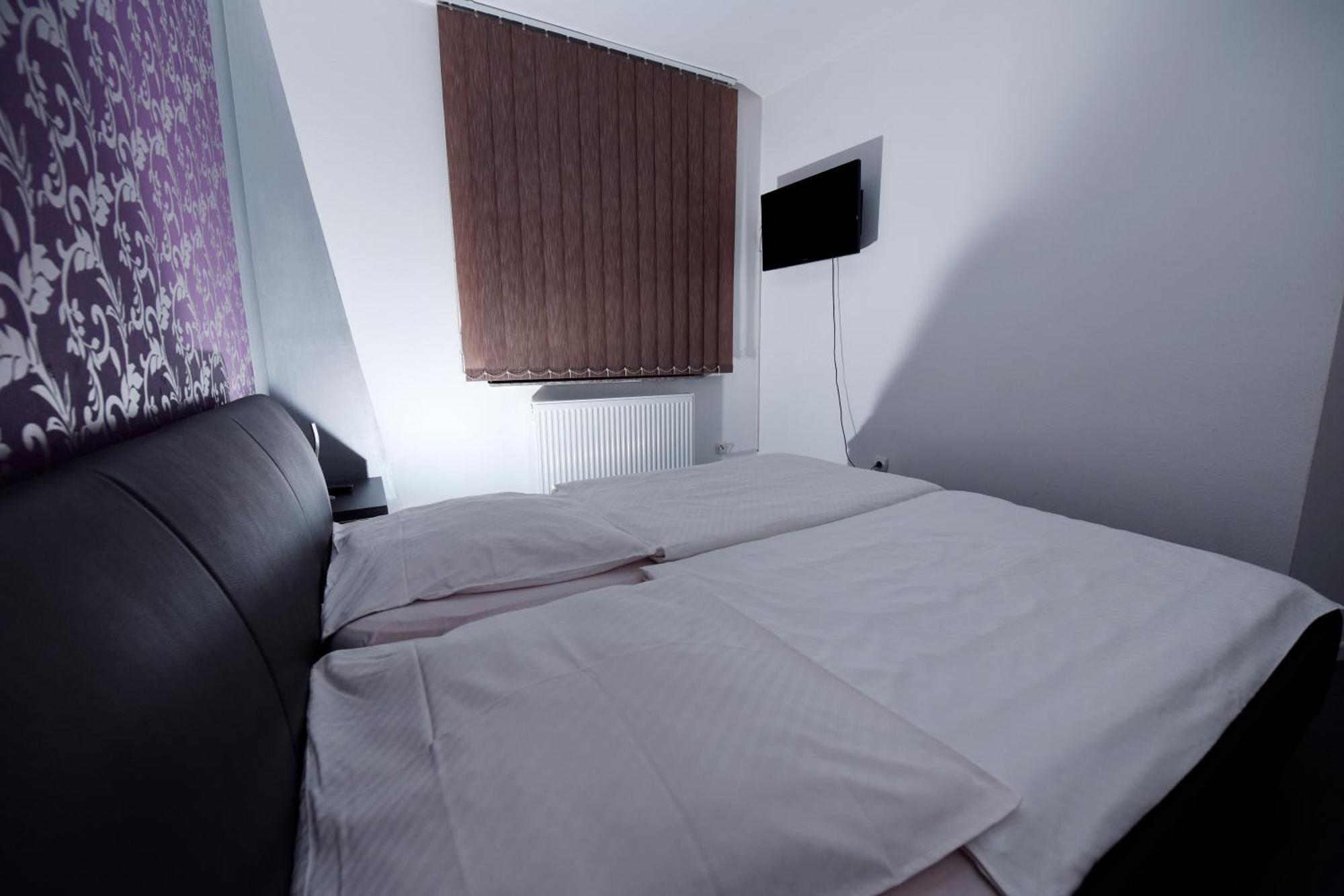 بانيا لوكا Apartmani I Bungalovi Trojka الغرفة الصورة